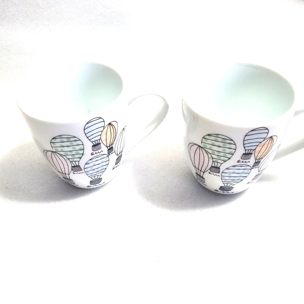 Sur La Table 2 Hot Air Balloon Mugs Cups